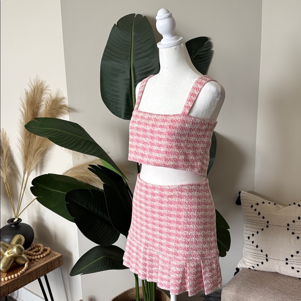 Fashion Nova Blush and Cream Skirt Set - Picture 7 of 13